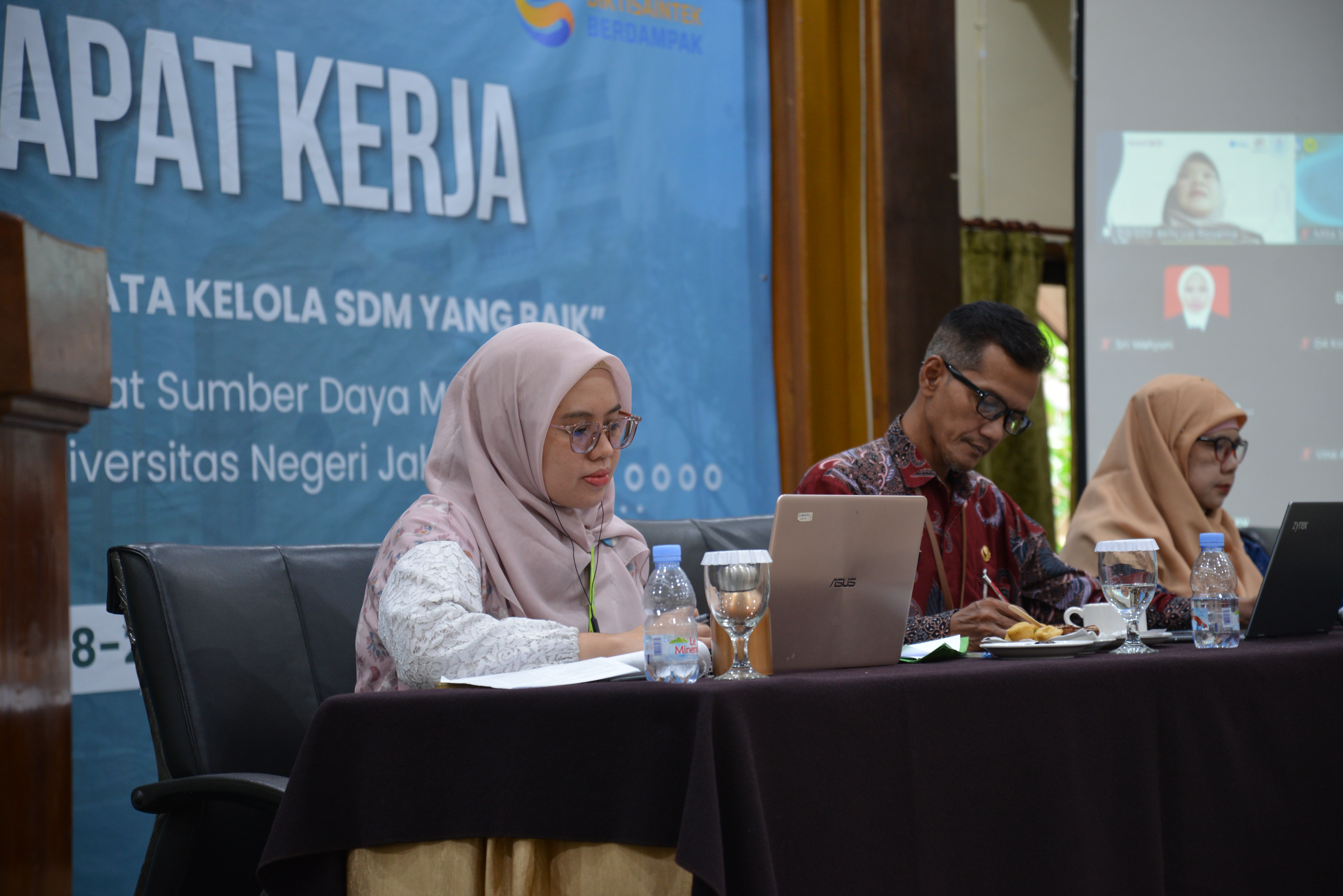 Banner Ummi Mulia Tama, S.Pd.